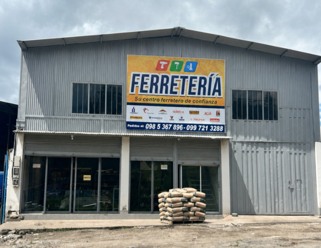 Interior Comercial Suárez